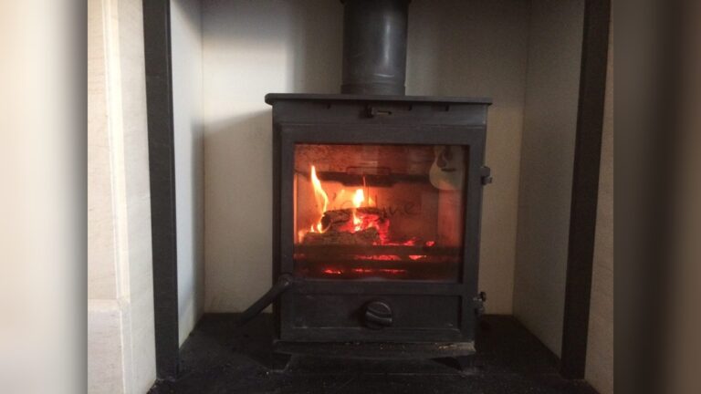 Step by Step Guide to Using Multi-Fuel Stove: Easy & Efficient Tips